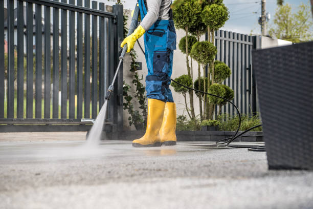 Best Animal Enclosure Cleaning  in Los Altos Hills, CA